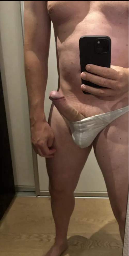 (42) hopper i en G-streng i dag☺️