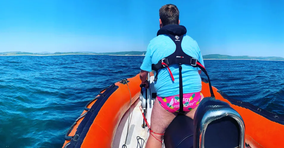 A lovely day for some boating!