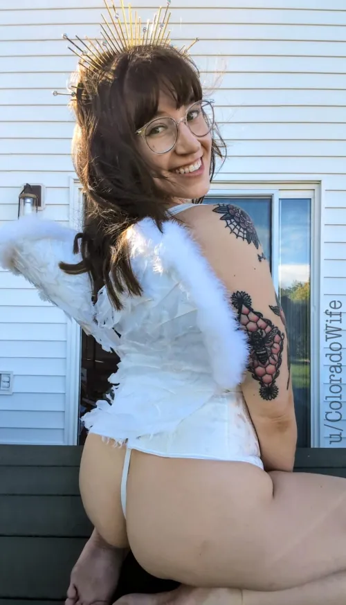 Angel fit for day 21 of Slutty October