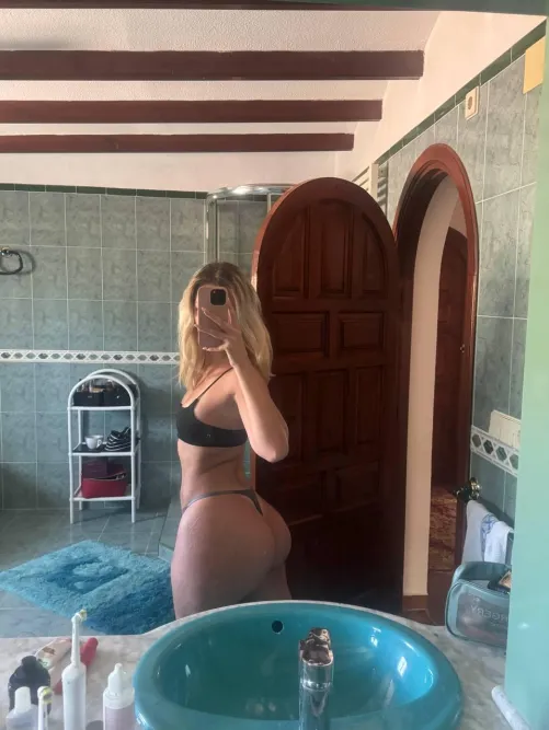 I hope you like juicy girls like me