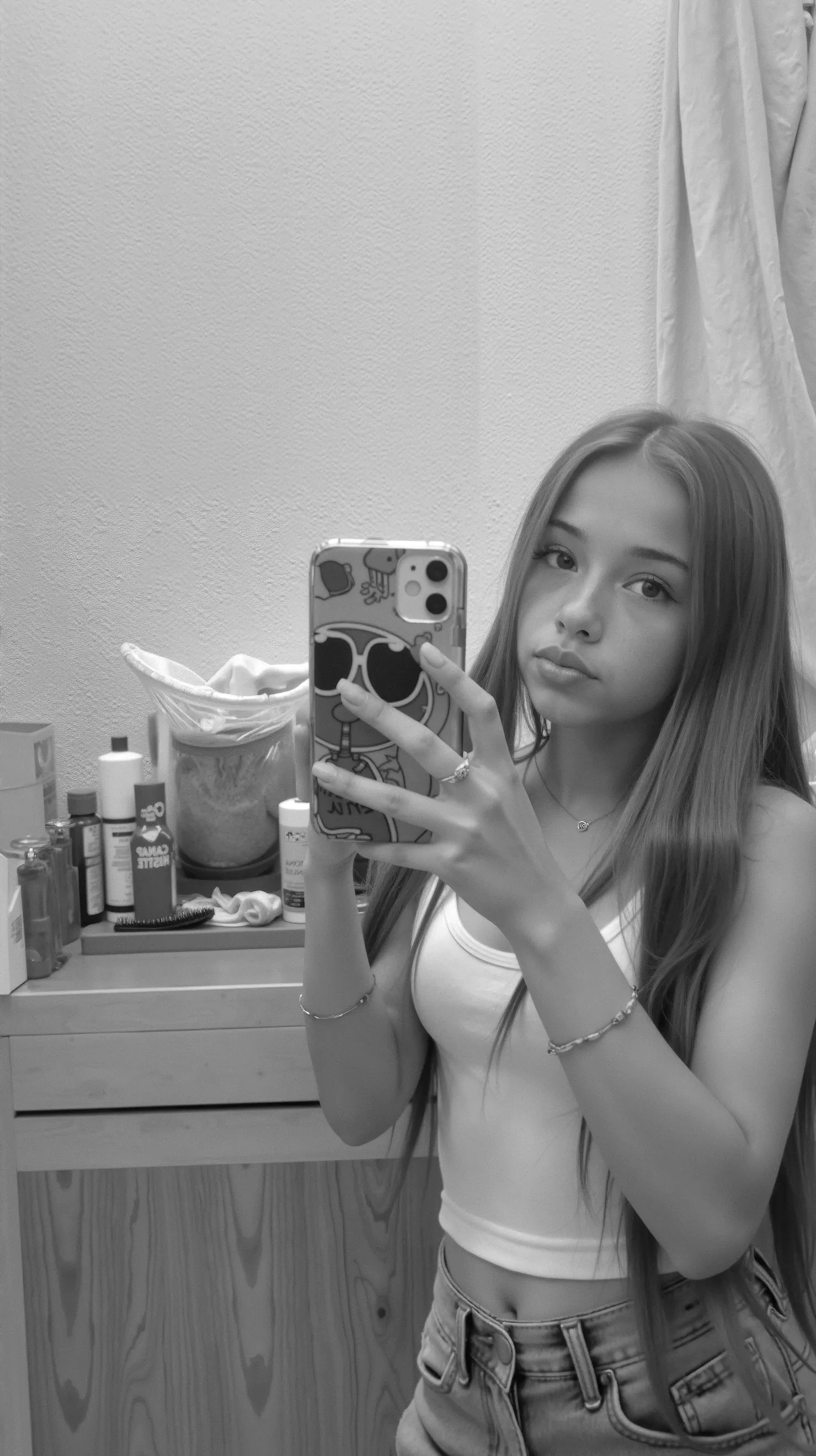 would u accept my freshly 18 gooning vids <3