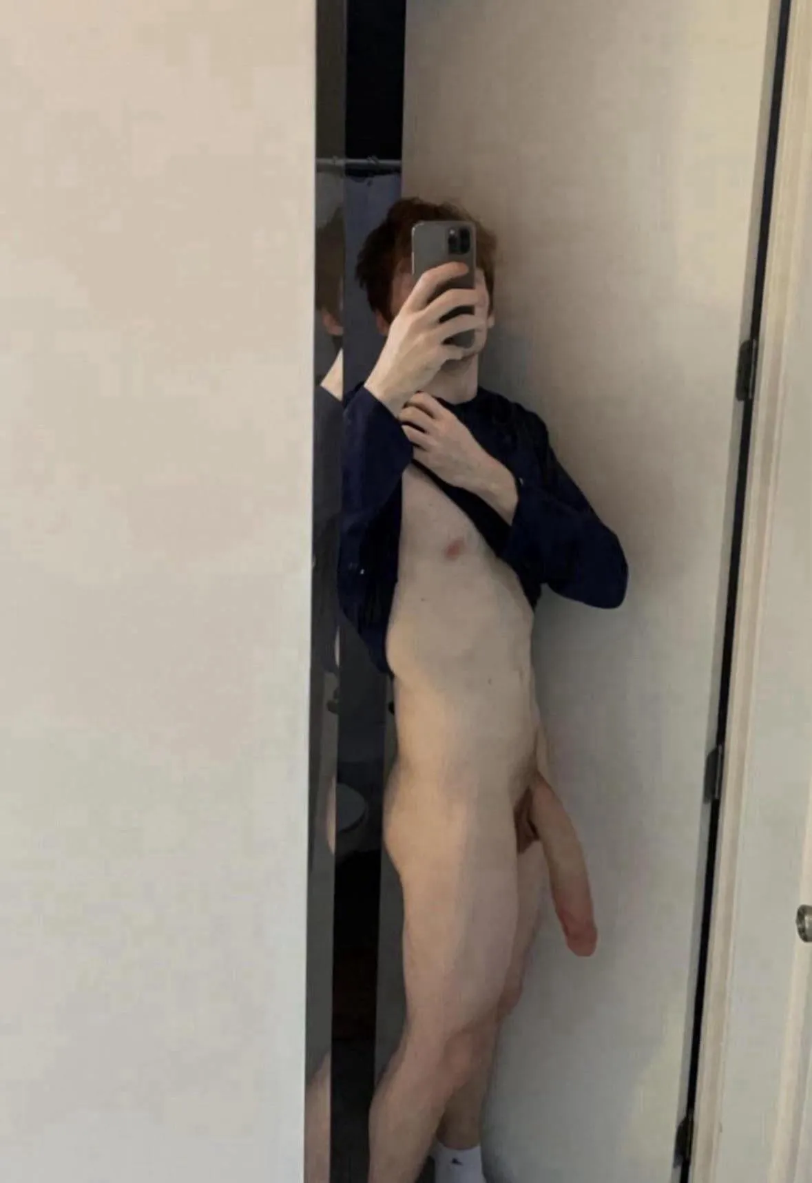 18 am i bigger? Lets compare ;) chats open