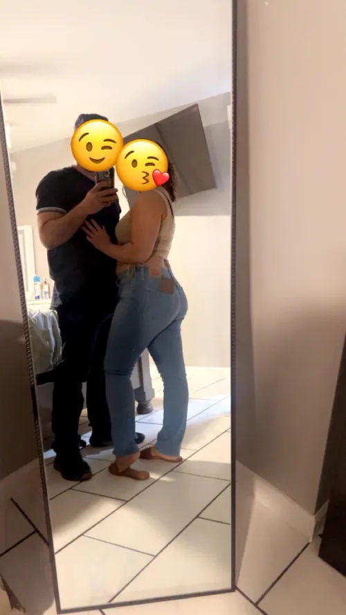 [32/29] [MF4F] couple looking for single F or hotwife to vibe.