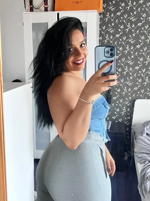 ❤️❤️I love it when I feel a tongue inside my butt ❤️❤