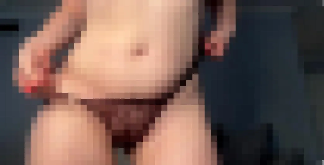 The more you worship my pixels- the further this comes off ;)