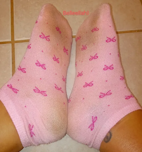 10 day worn socks ready to ship to you! They're very sweaty from yardwork and stinking up my room