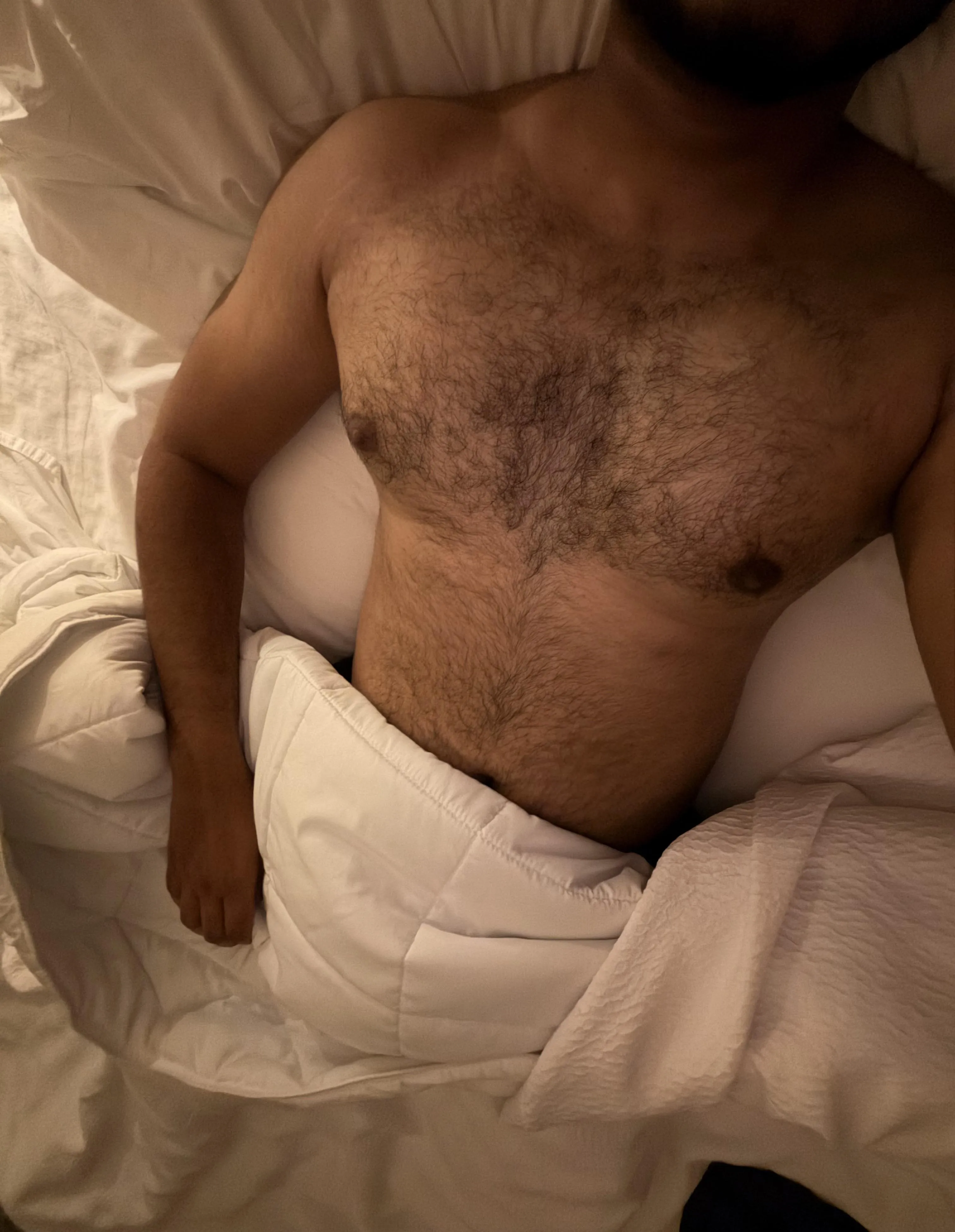 32 [M4F] Hello Ladies!