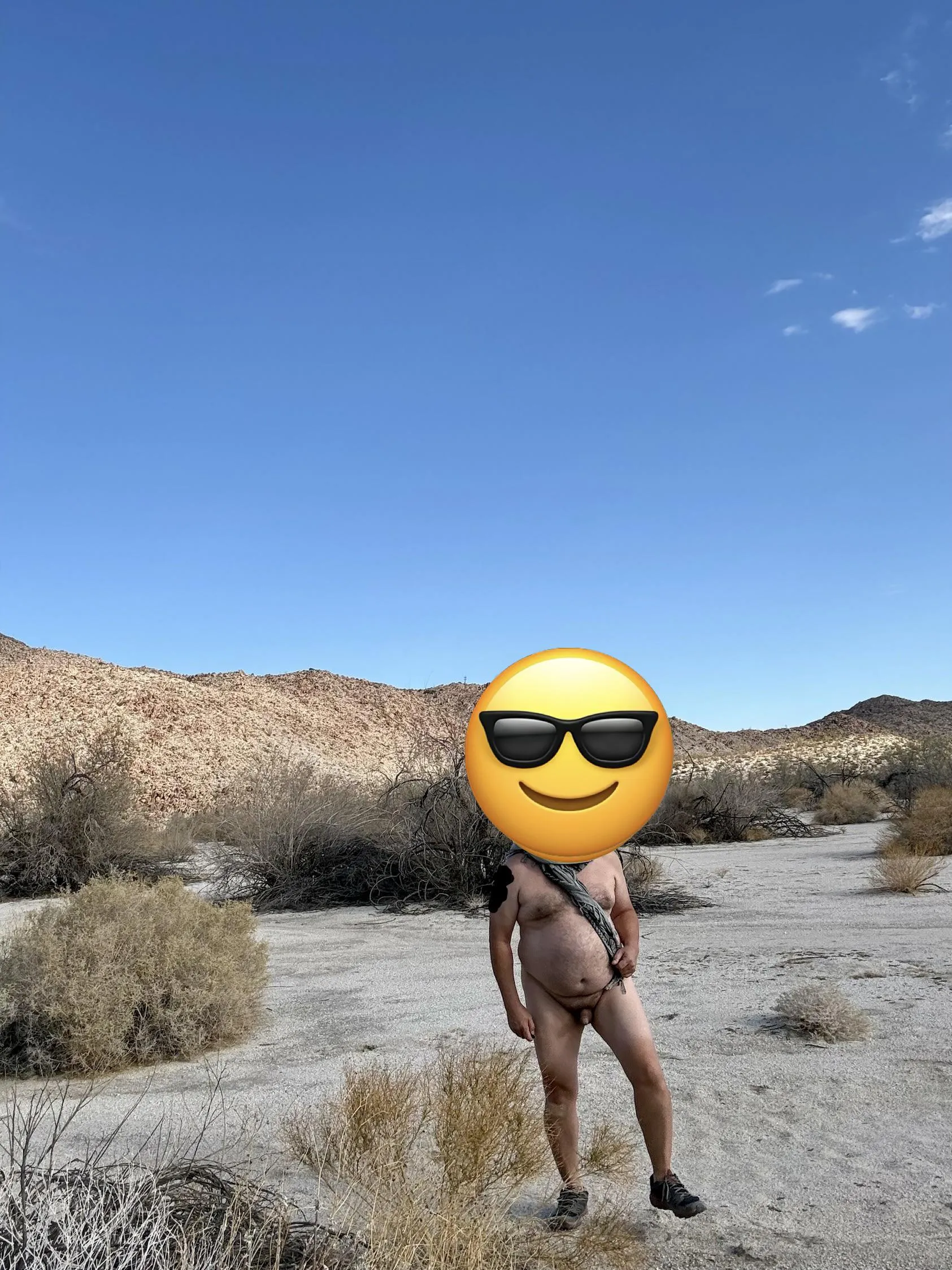Hiking free in the desert