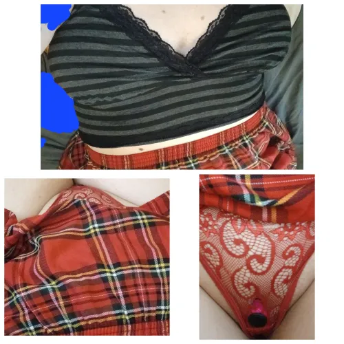 Trying to find someone to own me so I took a few pictures of an outfit I wore the other day. I let people play with the lovense that was between my legs for the day