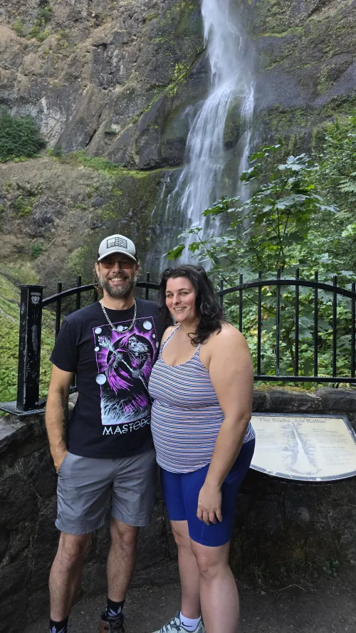 Who is north of Pittsburgh in the group?