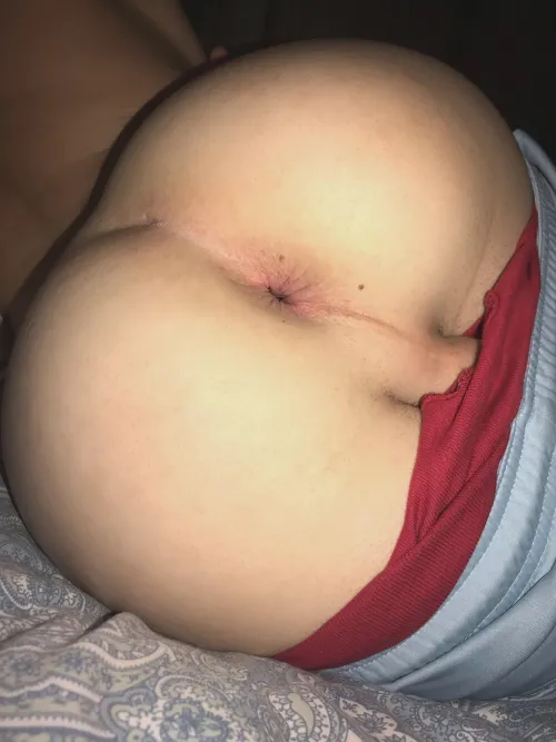 19m Do you have a big dick? Love white femboy pussy? Want to edge over voice call?