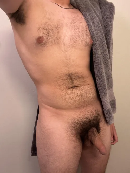 About to hit the showers, would love feedback on my bush👀 (18)