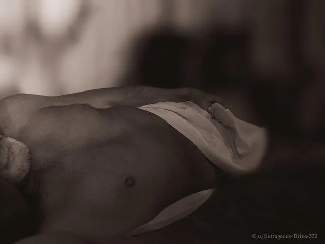 It all started with hello, and then came that damned lip bite. She’s all consuming now🫦