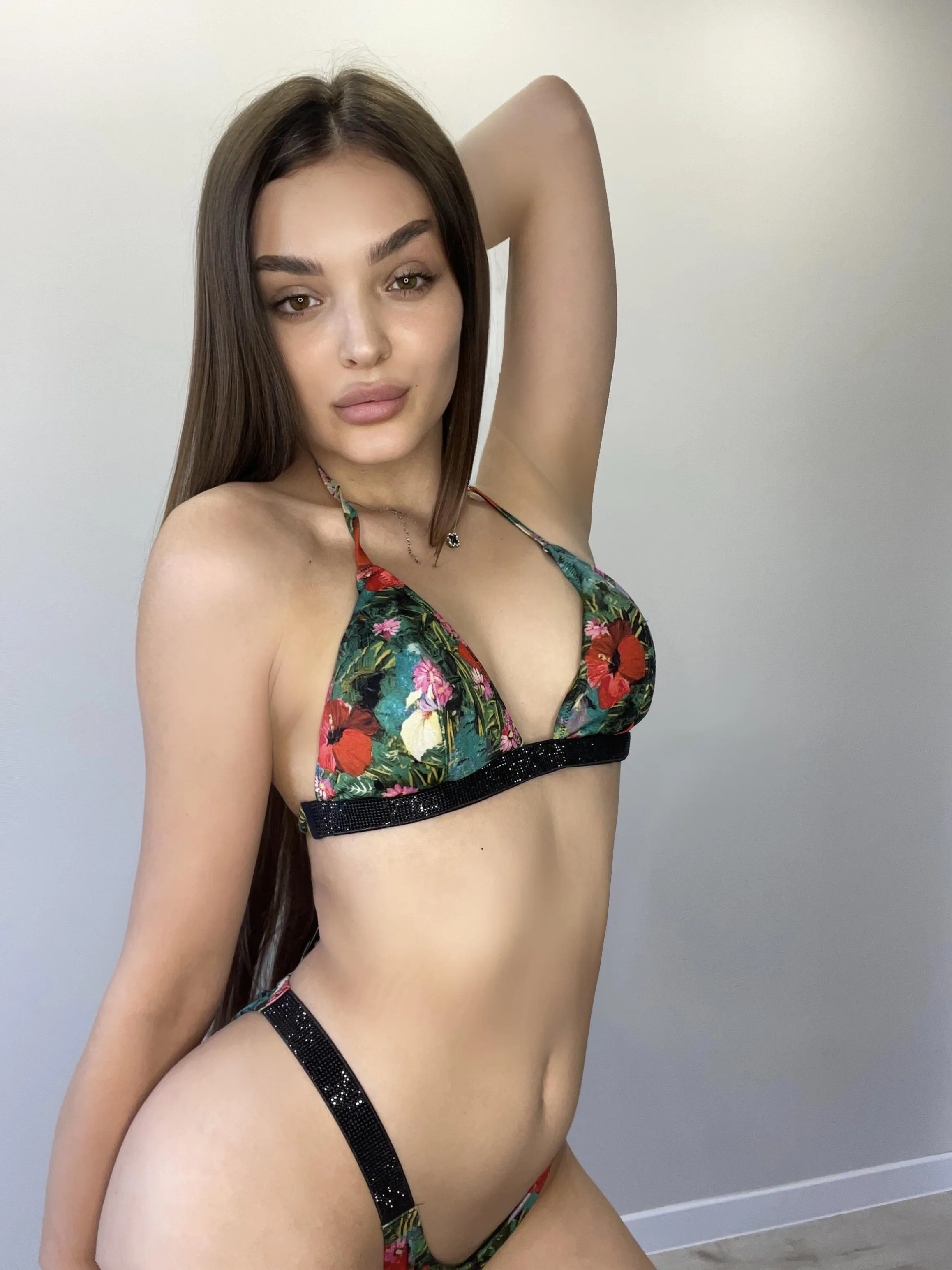 Mommy's tits need to be sucked