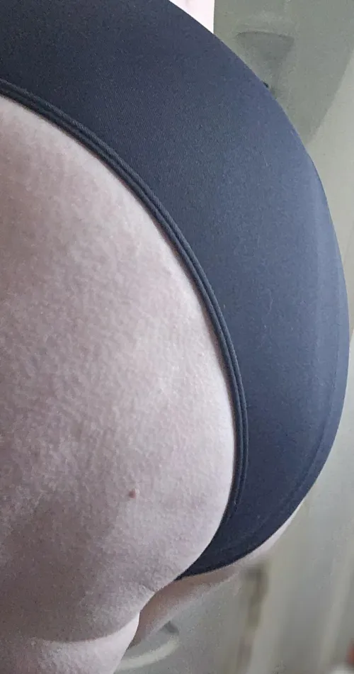 My goosebumps tell me that winter is coming.