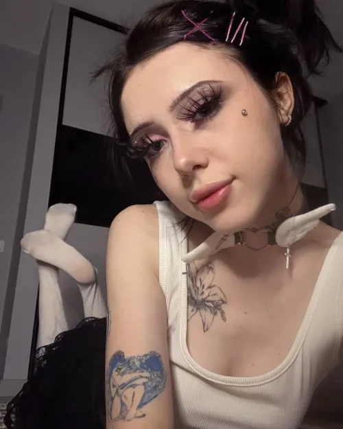 i luvv the choker i got some days ago ᯓᡣ𐭩