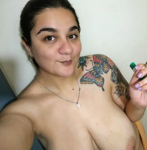 Friday night 👸 after shower 🚿 I'm ready for you 🔥