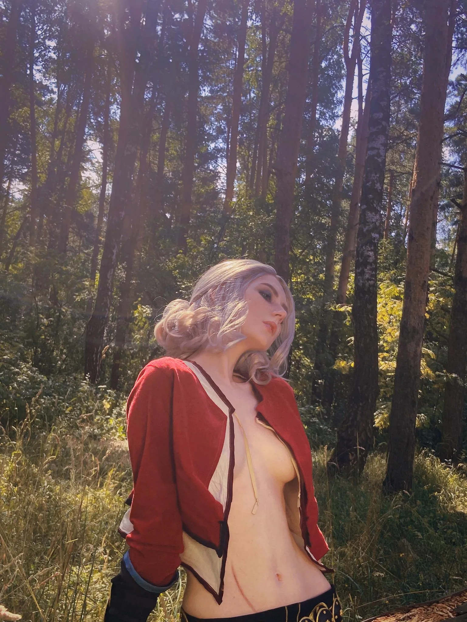 Ciri [The Witcher] by (Miakanayuri)