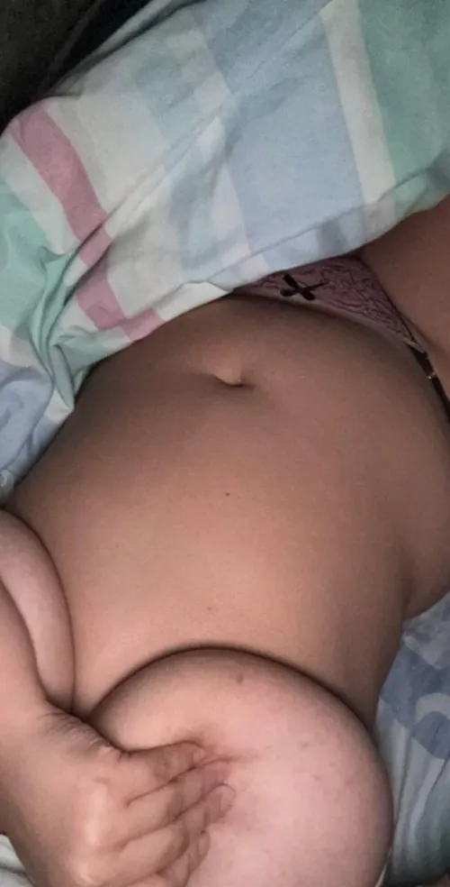 I wish more guys are into chubby girls like me