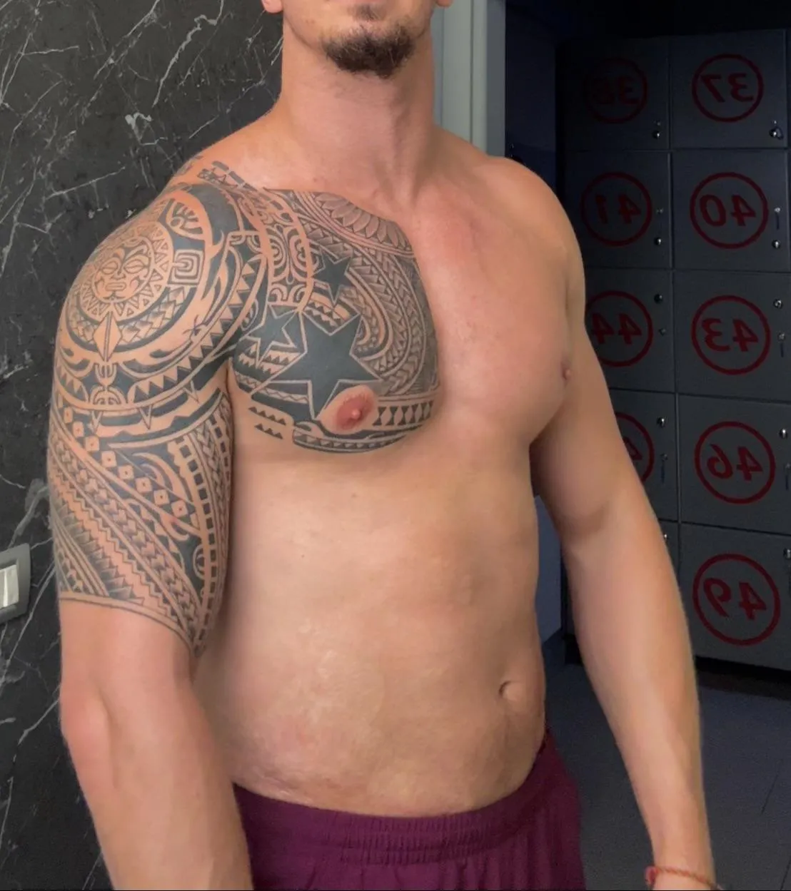 Touch that looking at me and begging