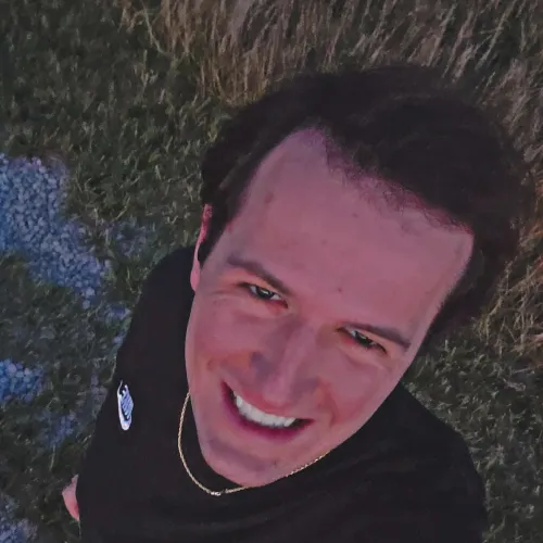 21 [M4F] #painesville - can travel if needed hmu