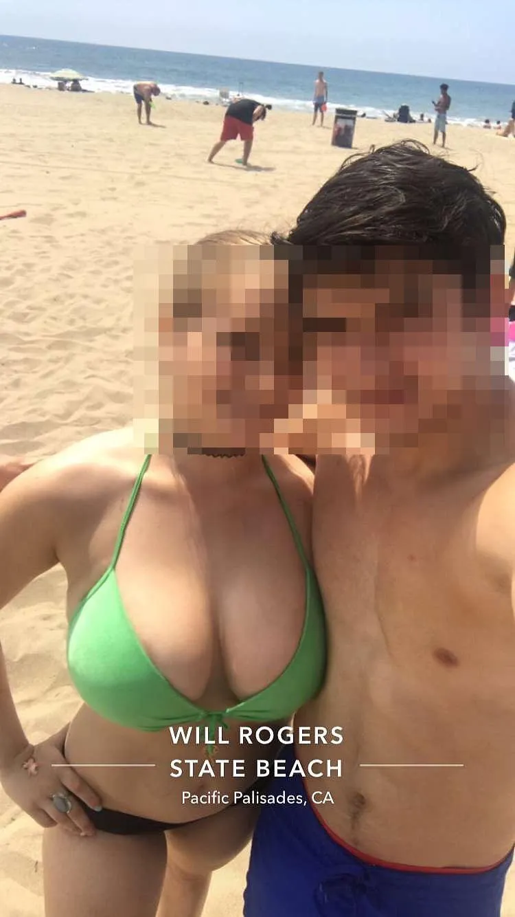 25/32 [MF4M] #Hollywood - Any open minded straight and hung bros in LA down to join me and my big titty friend