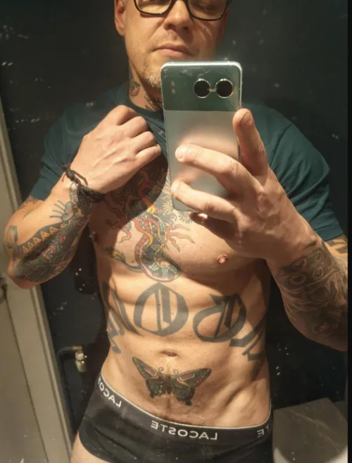 (46) Tattooed dad from Finland