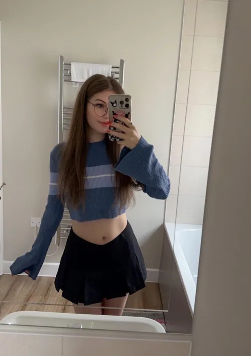 Confidence looks best in this skirt