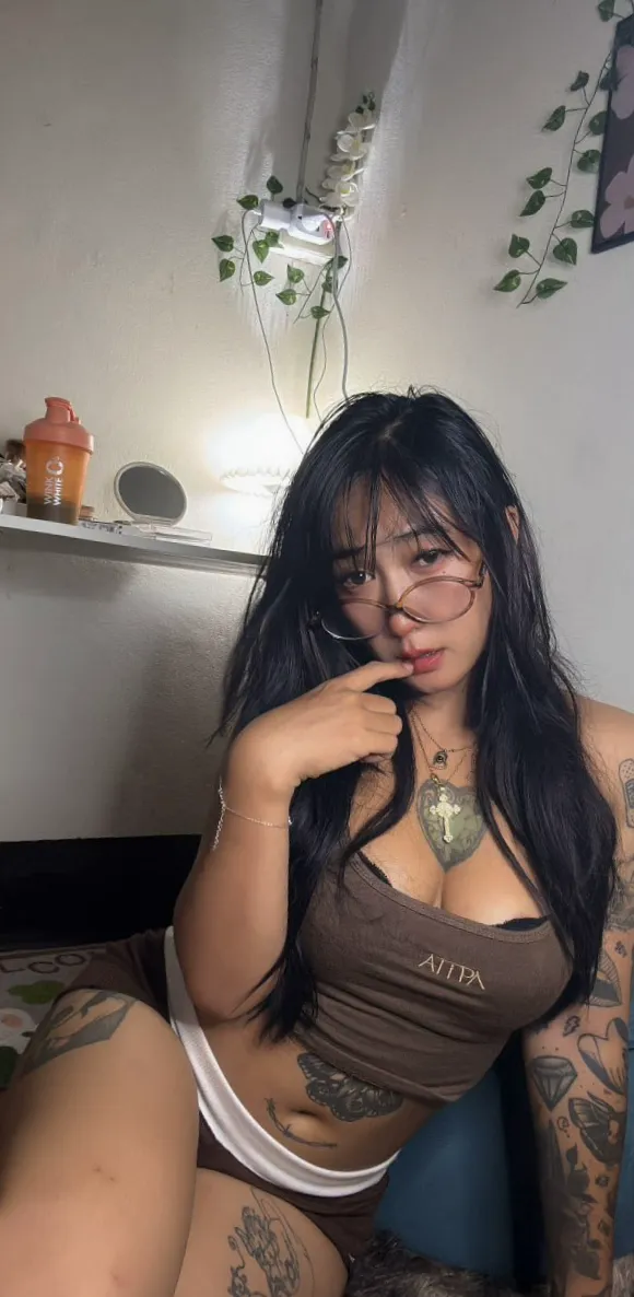 innocent vibes, freaky thoughts rn