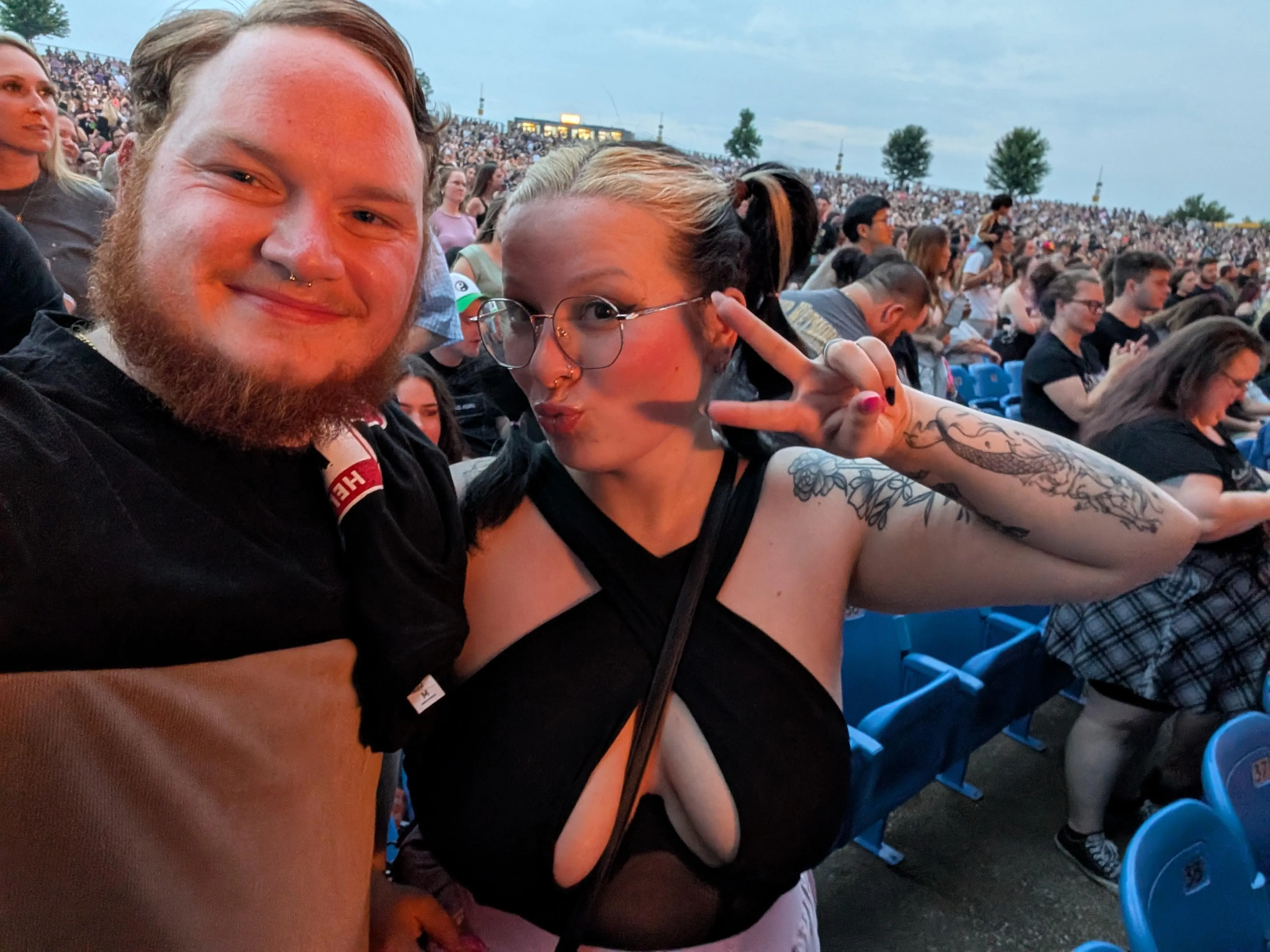 Will anyone be at Yung Gravy's concert tonight in Tulsa SWINGERS? 24F and 24M