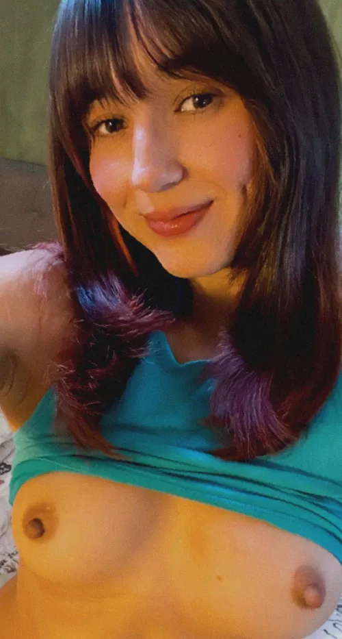 Love feeling a new guy finish inside me 19F open to chat