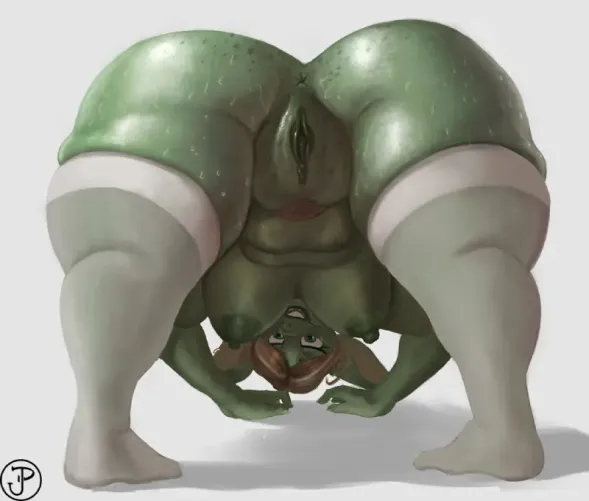 Good looking Goblin girl