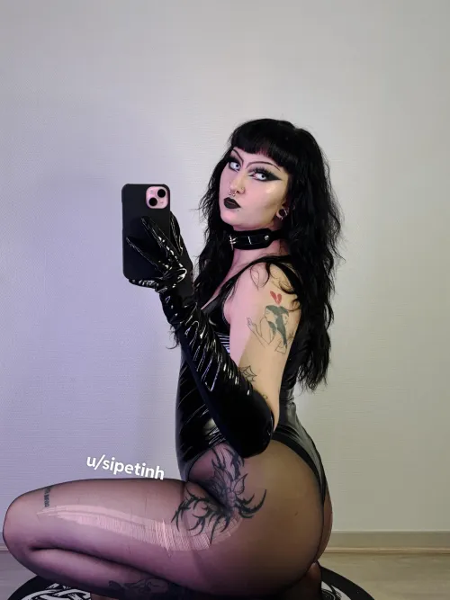 thighs too thick my pantyhose ripped