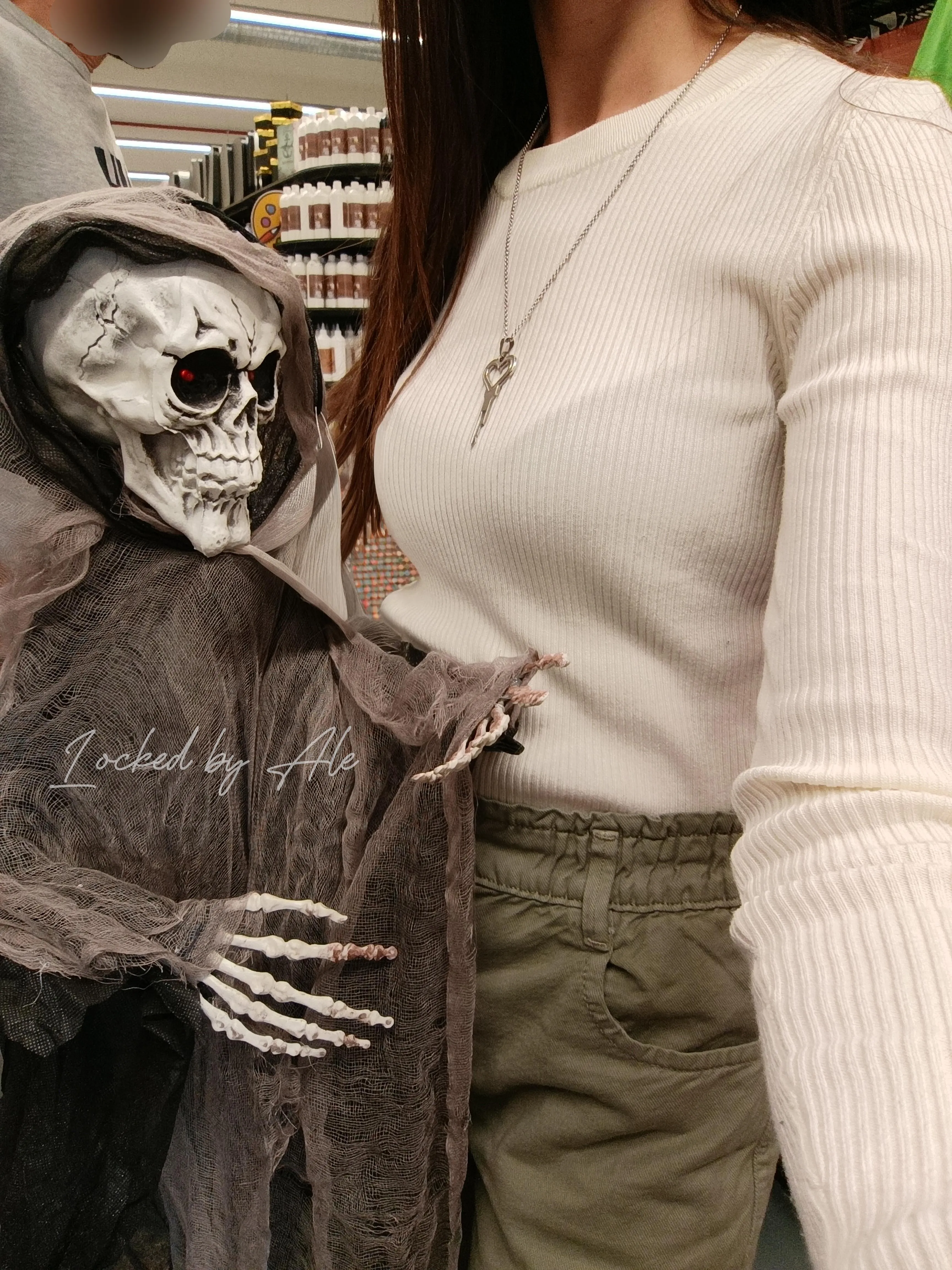 Who are you more afraid of?
Think carefully… the skull only scares.
I, on the other hand, punish 😈