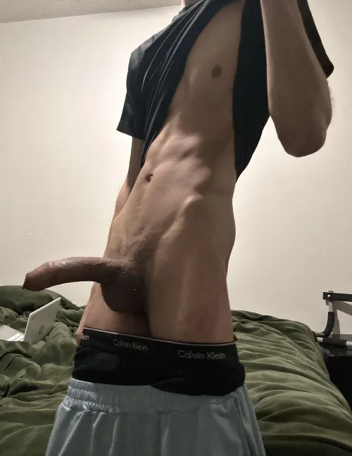 22 6’3 Come get a Taste