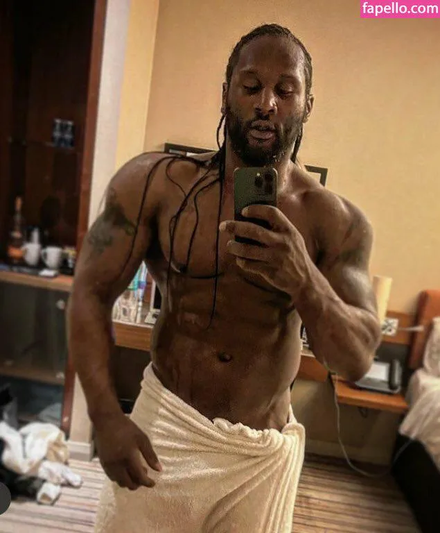 Anyone know his name or where you can find his content