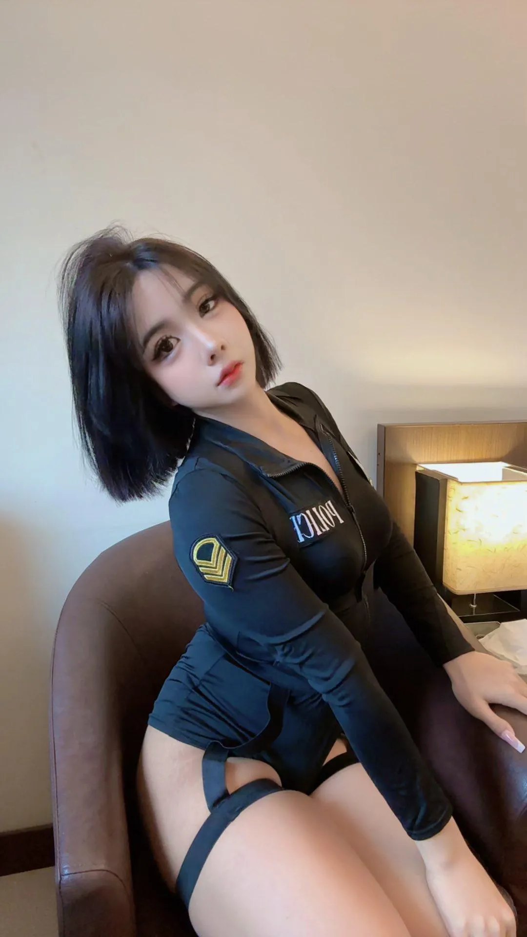 Are you down to give my butt a taste on our first date?