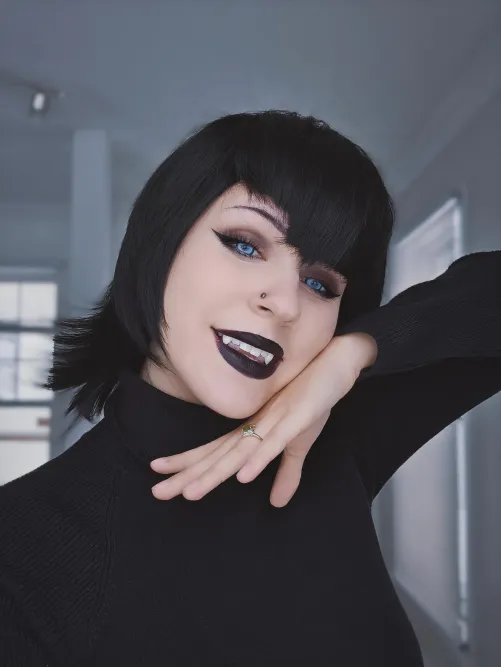 Mavis [self]