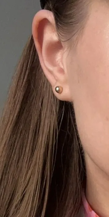 Guess how many piercings I have in total? 💋