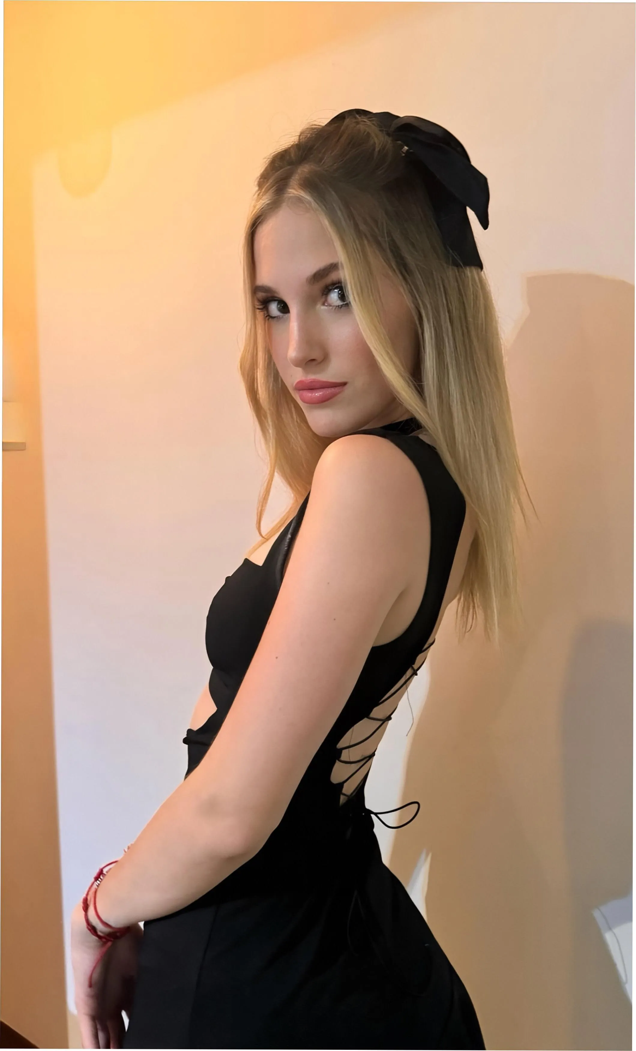 18f pale i keep learning to be okay with being seen