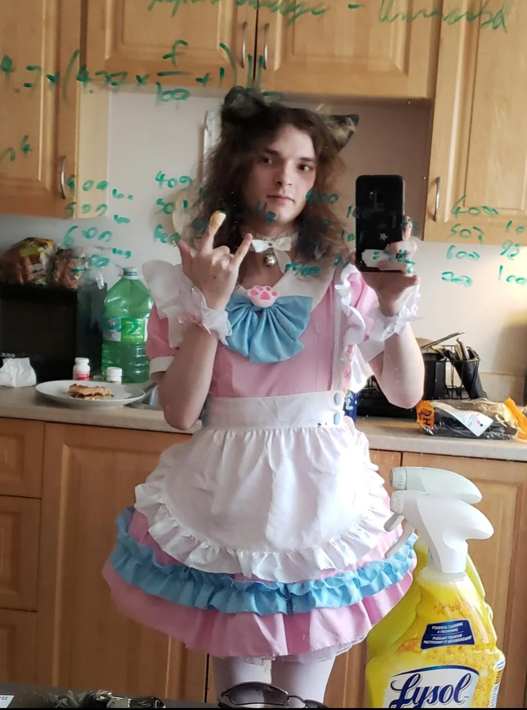 21 Transfem looking to be cucked by another woman