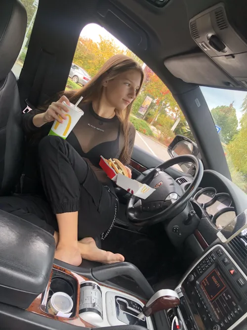 Could someone finally take me on a car date?