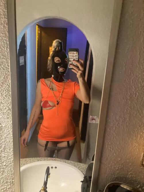 My first latex mask and I love it