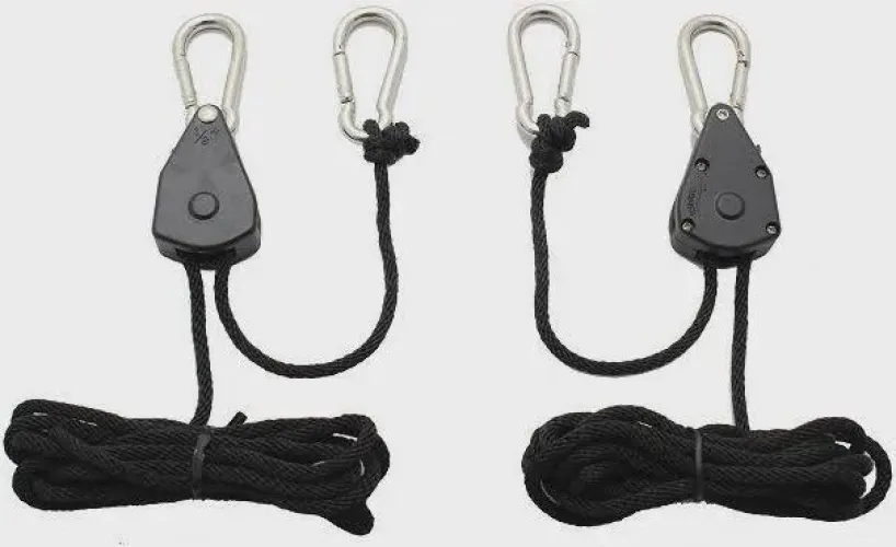 Selfbondage with roperatchet