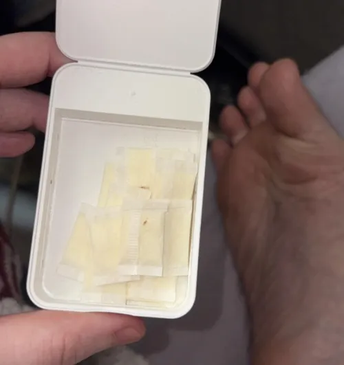 What’s this brown speck on one of my pouches? These are On! cinnamon flavor