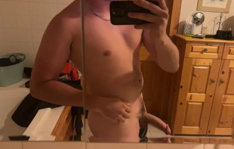 25 any curious lads wanna drain this