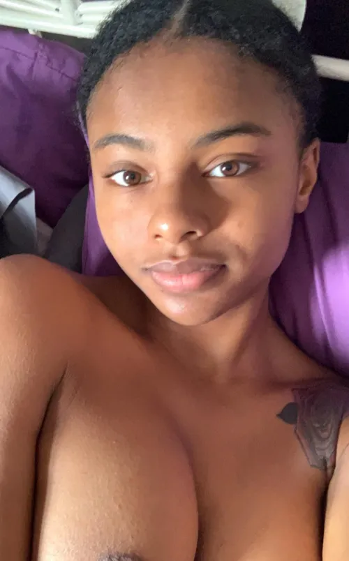 I got dumped cuz I wouldn’t stop posting nudes