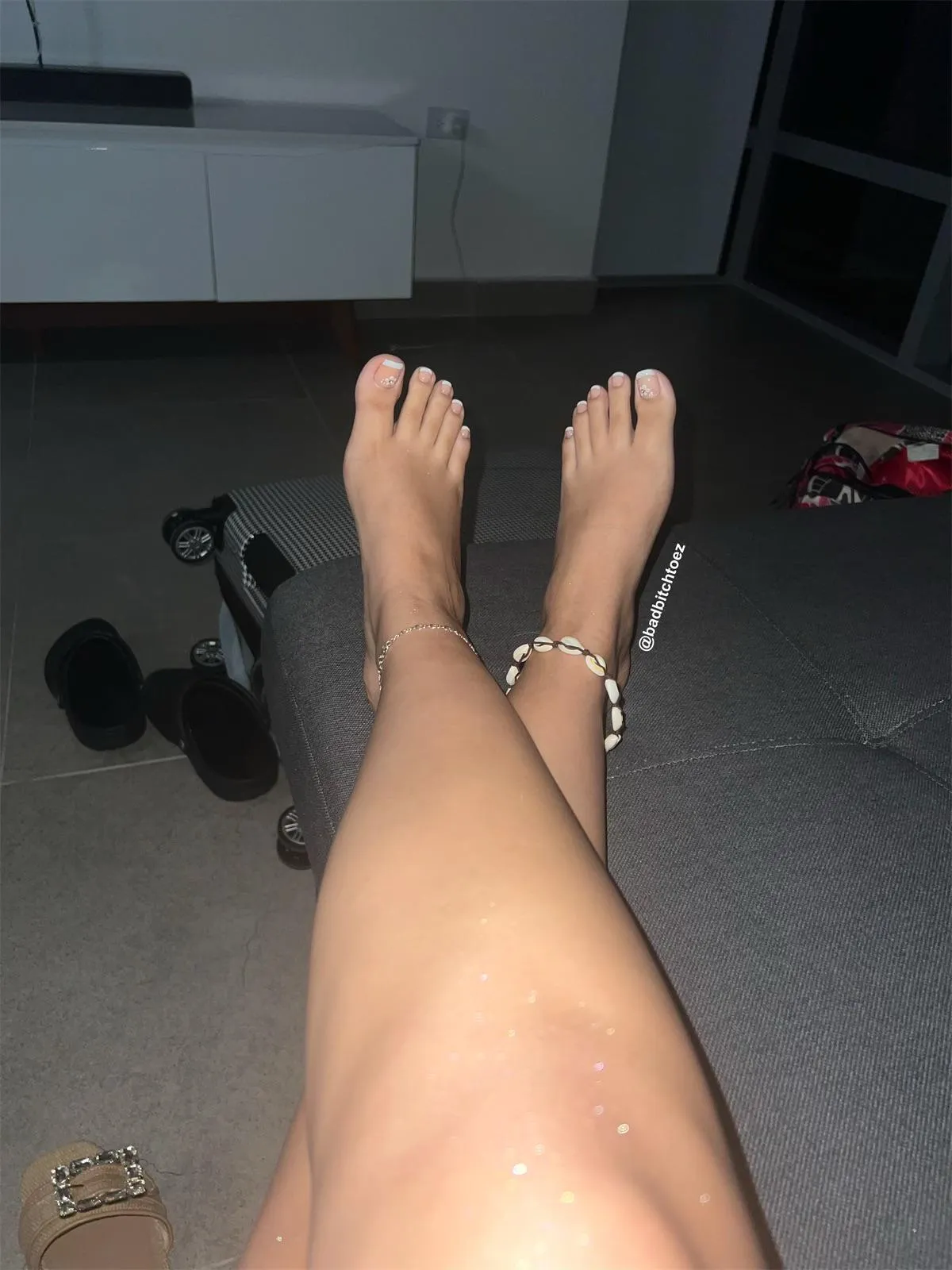 My pretty feet 🤍