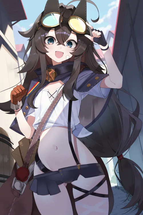 Teresa's delicious midriff