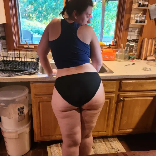 Whatcha lookin at, sugarcube?